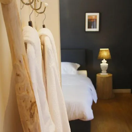 Bed & Breakfast Les Champs De *